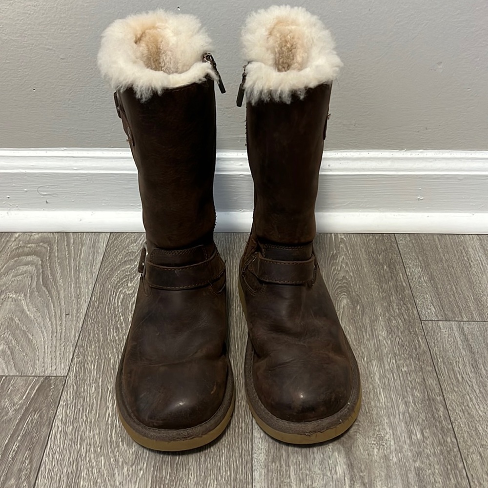 Ugg Girls Leather Boots with Genuine Sheepskin Lining